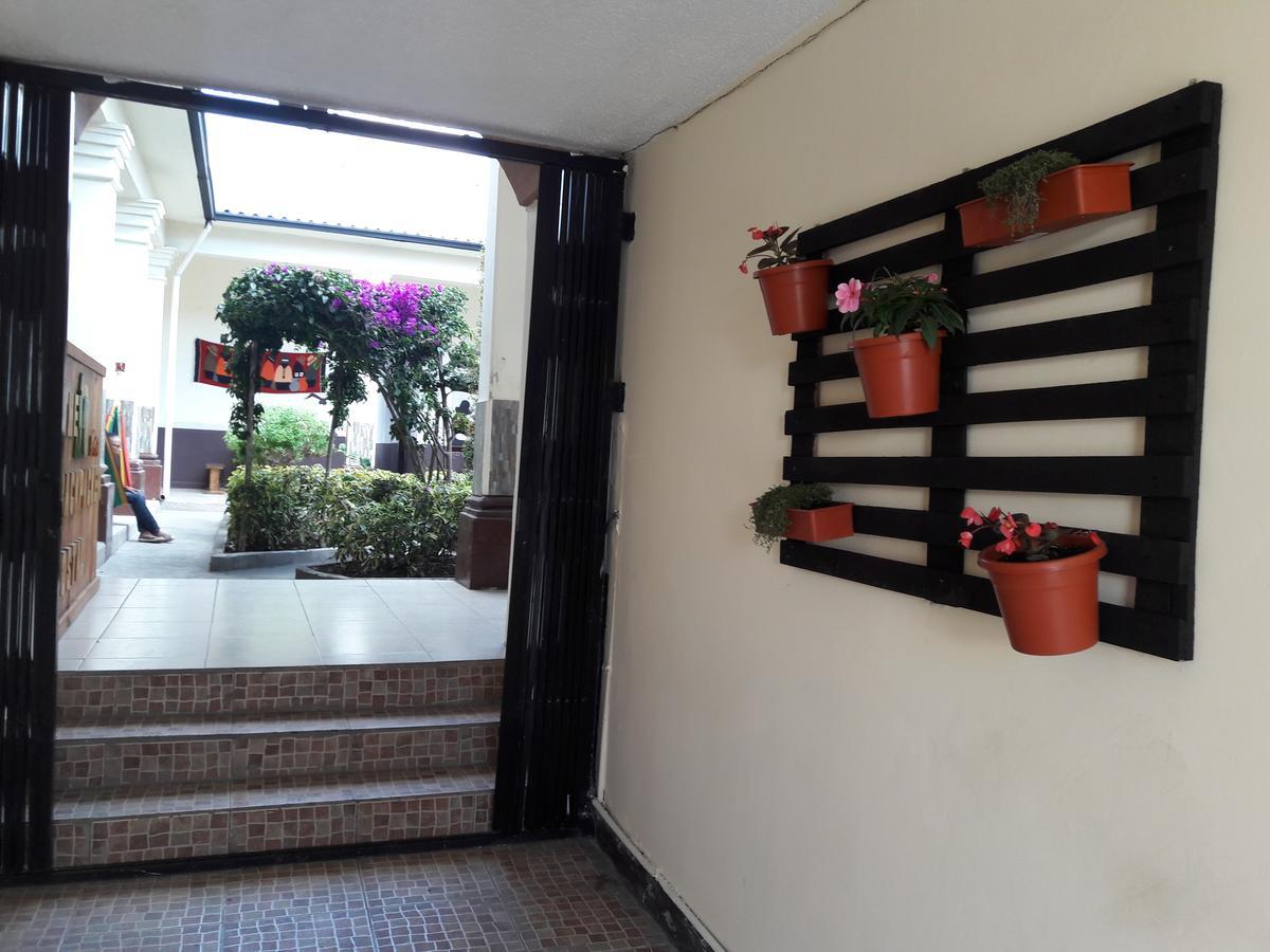 The Backpacker Hostal Ibarra Exterior photo