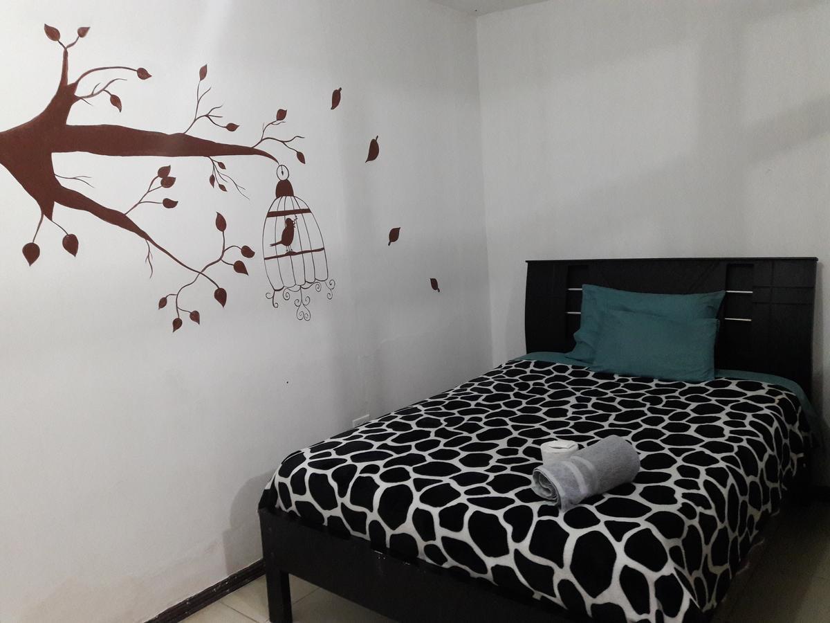 The Backpacker Hostal Ibarra Exterior photo