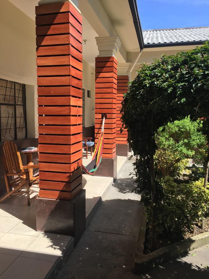 The Backpacker Hostal Ibarra Exterior photo